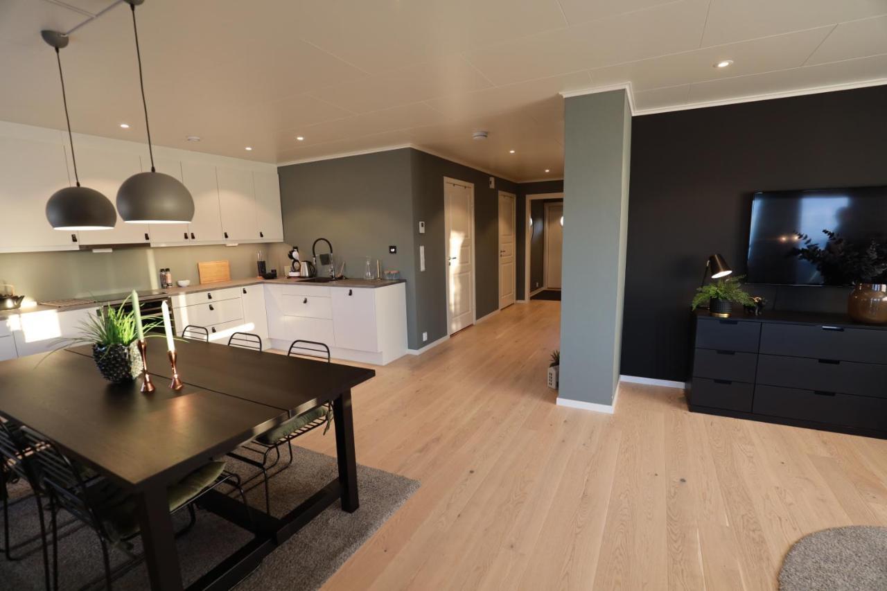 Modern Apartment With Seaview Hammarvika 外观 照片